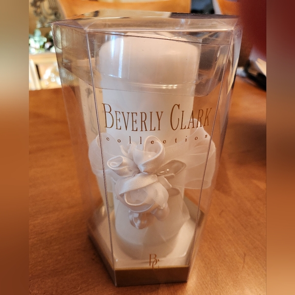 Beverly Clark Unity Candle - Picture 2 of 8